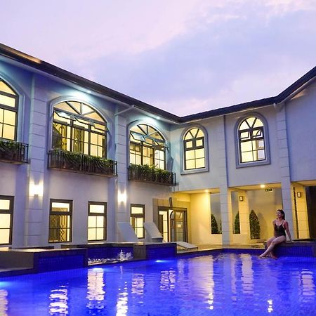 The Grandmaster Hotel Tagaytay City Exterior foto